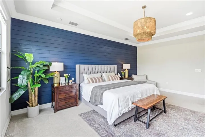 4432 Aurora St, Naples, Florida 34119