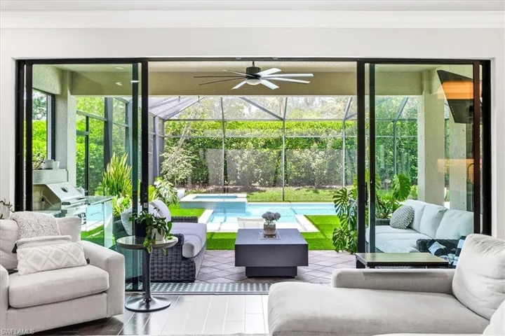4432 Aurora St, Naples, Florida 34119