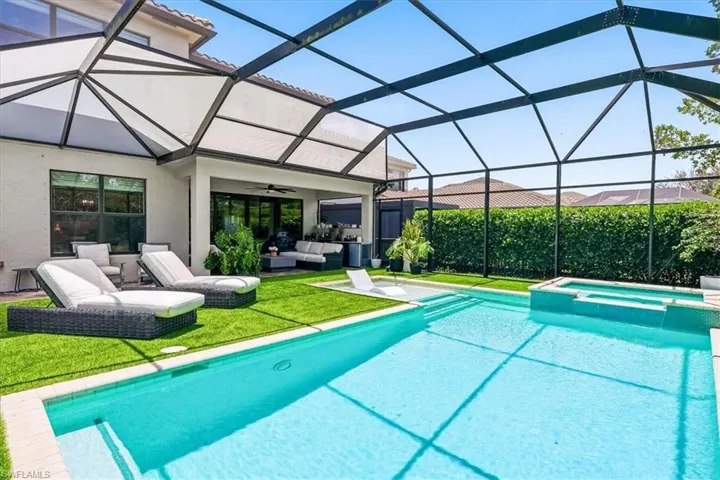 4432 Aurora St, Naples, Florida 34119