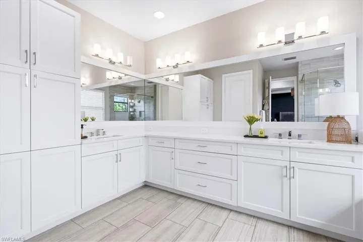 4432 Aurora St, Naples, Florida 34119