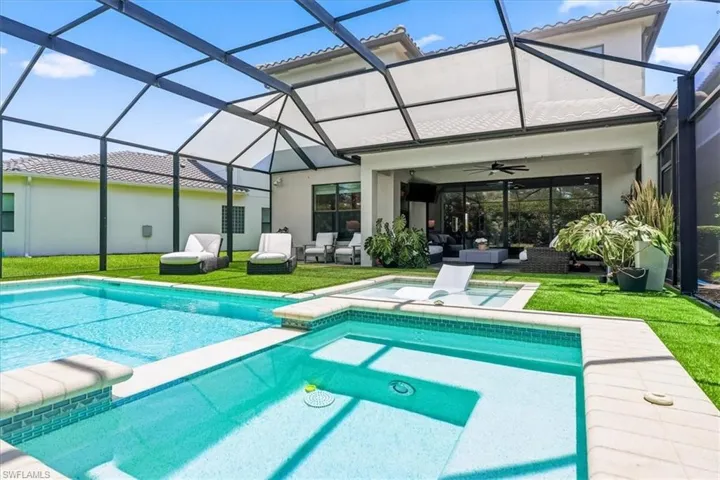 4432 Aurora St, Naples, Florida 34119
