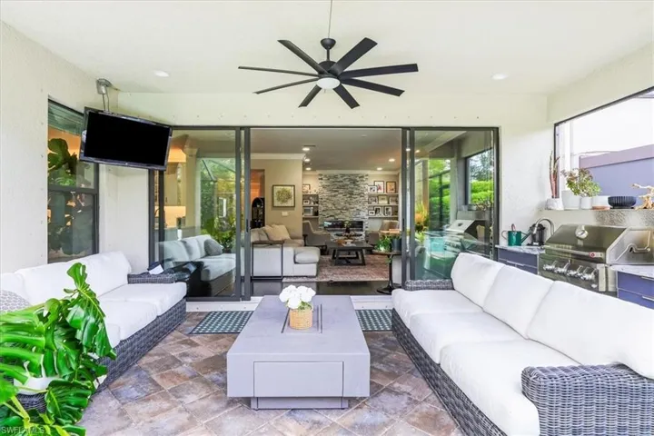 4432 Aurora St, Naples, Florida 34119