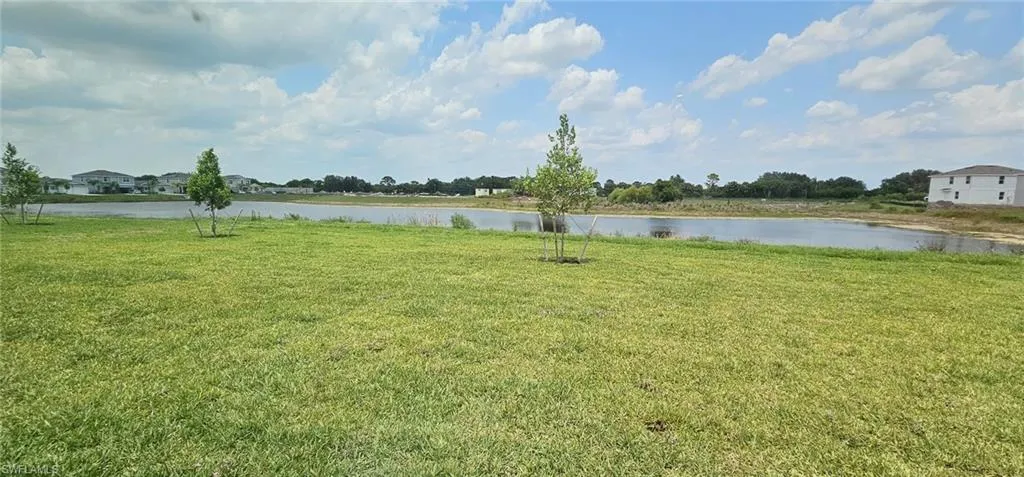 20190  Caroline Creek  PL, Lehigh Acres, FL 33974