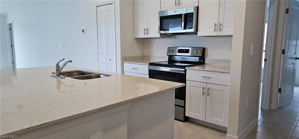 20190  Caroline Creek  PL, Lehigh Acres, FL 33974