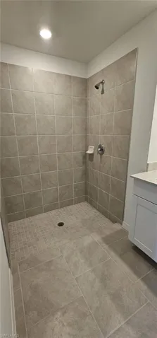 20190  Caroline Creek  PL, Lehigh Acres, FL 33974
