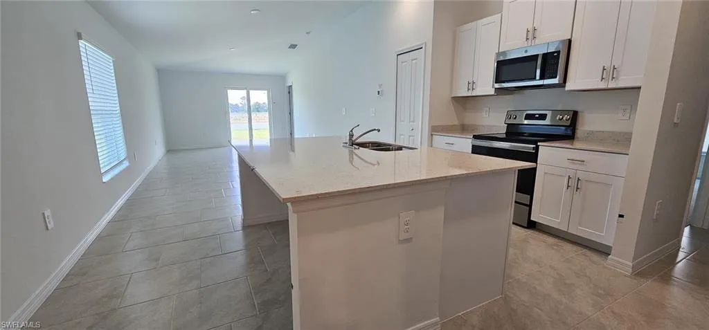 20190  Caroline Creek  PL, Lehigh Acres, FL 33974