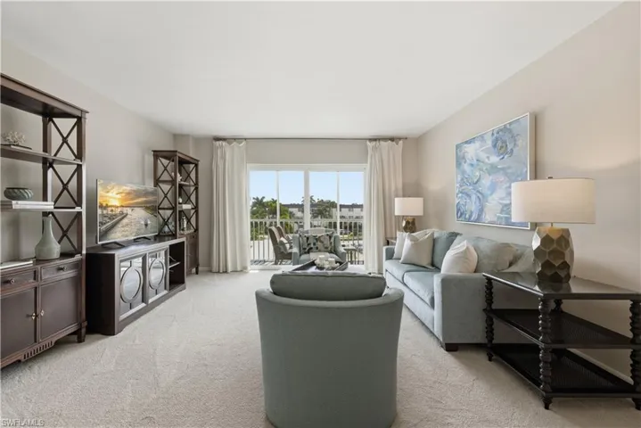 1977  Gulf Shore N BLVD, Naples, FL 34102
