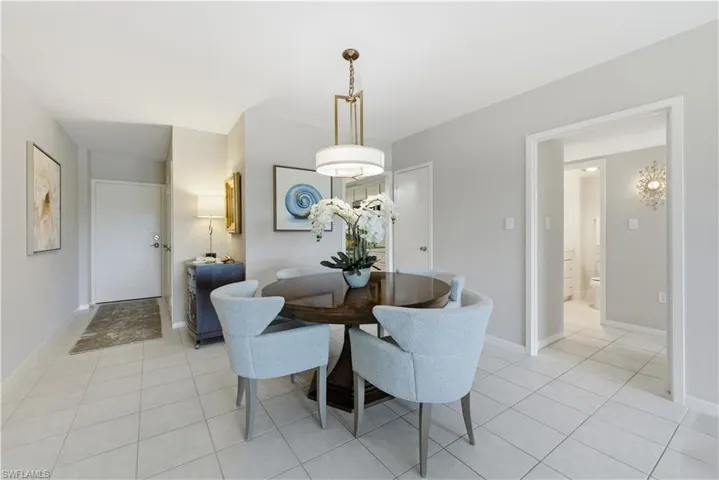 1977  Gulf Shore N BLVD, Naples, FL 34102