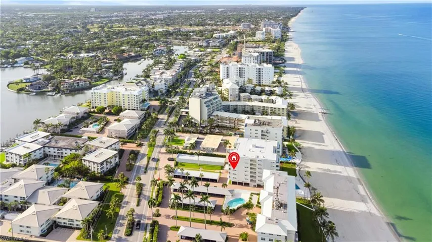 1977  Gulf Shore N BLVD, Naples, FL 34102