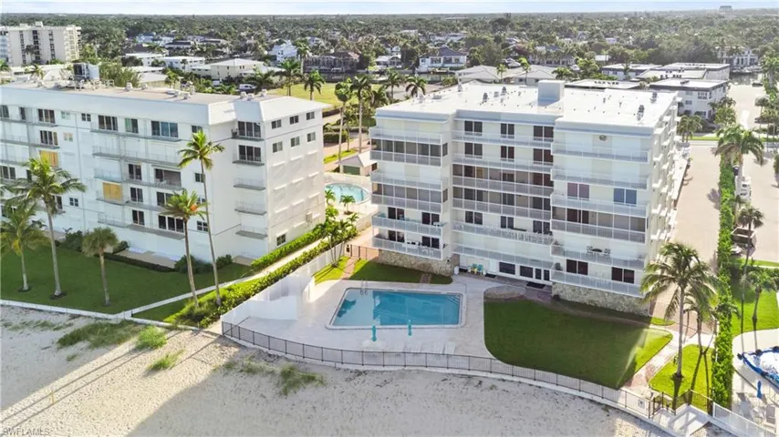 1977  Gulf Shore N BLVD, Naples, FL 34102
