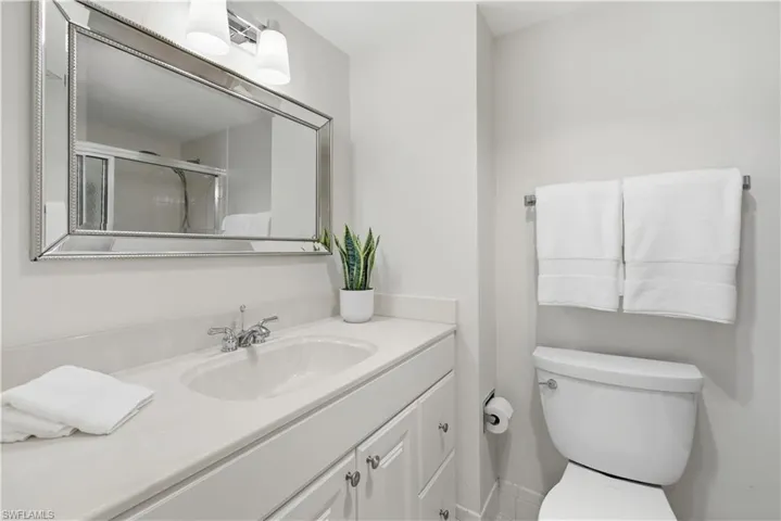 1977  Gulf Shore N BLVD, Naples, FL 34102