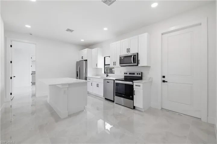 3811 Pearl St, Fort Myers, Florida 33916