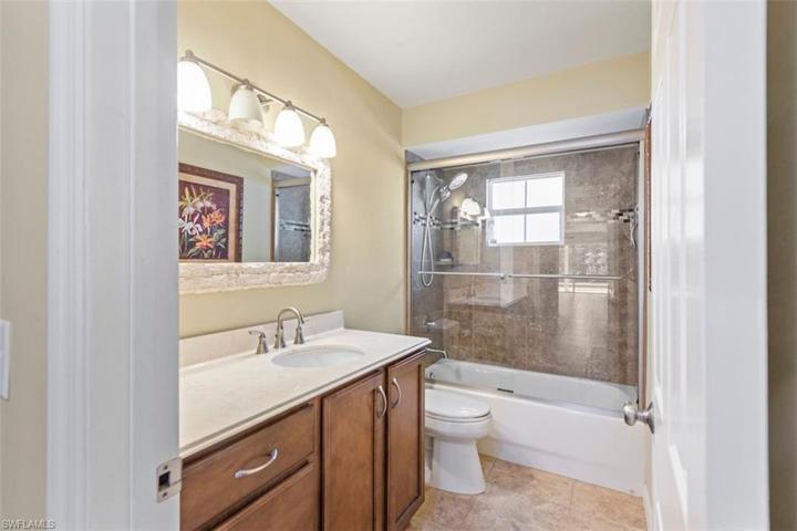 Guest Bathroom 3