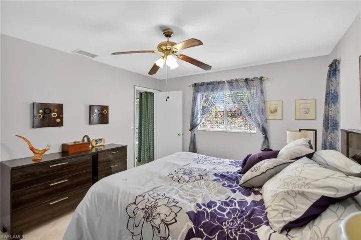 Bedroom with a ceiling fan