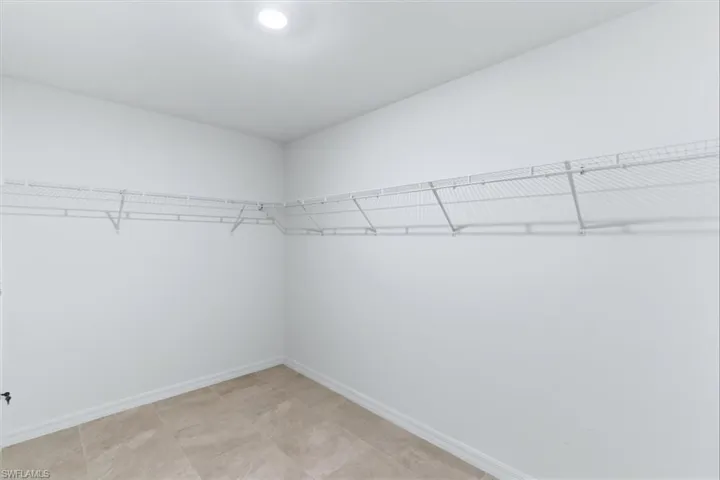3911 Treasure Oak Way, Fort Myers, Florida 33905