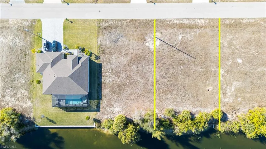 Aerial overview of property's location featuring property boundaries highlighted