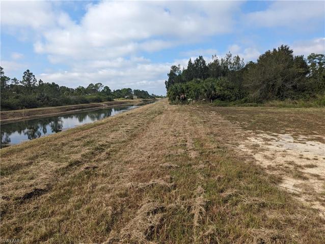 2909 Dora AVE N, LEHIGH ACRES FL 33971