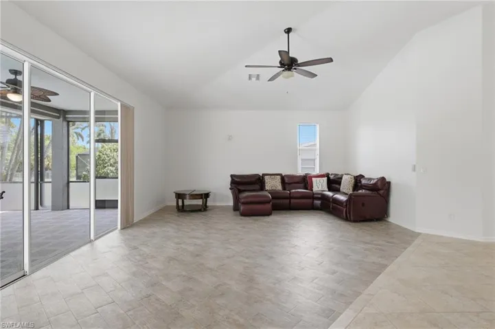 5936 Sw 1st Ct, Cape Coral, Florida 33914