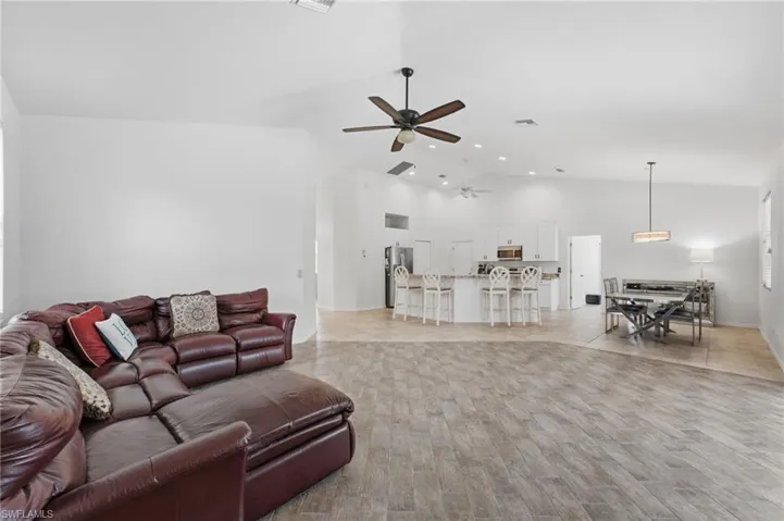5936 Sw 1st Ct, Cape Coral, Florida 33914