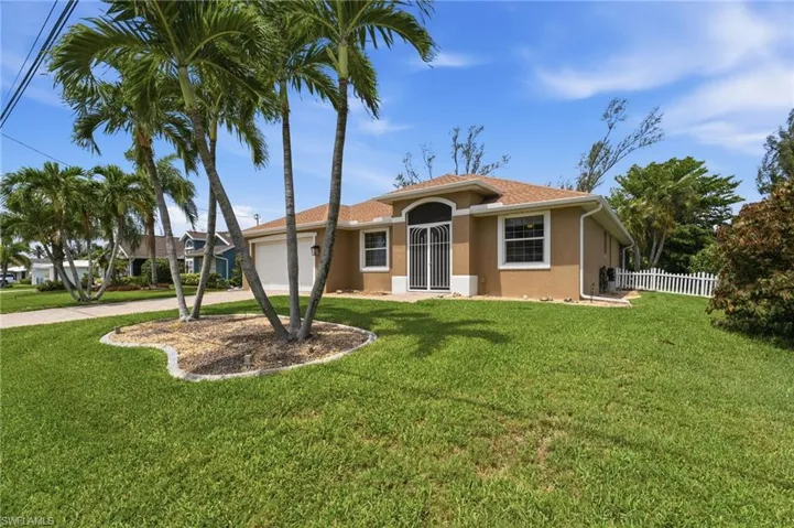 5936 Sw 1st Ct, Cape Coral, Florida 33914