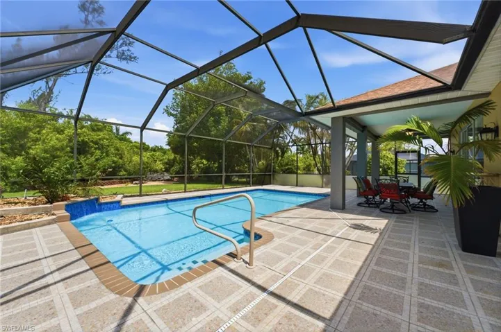 5936 Sw 1st Ct, Cape Coral, Florida 33914
