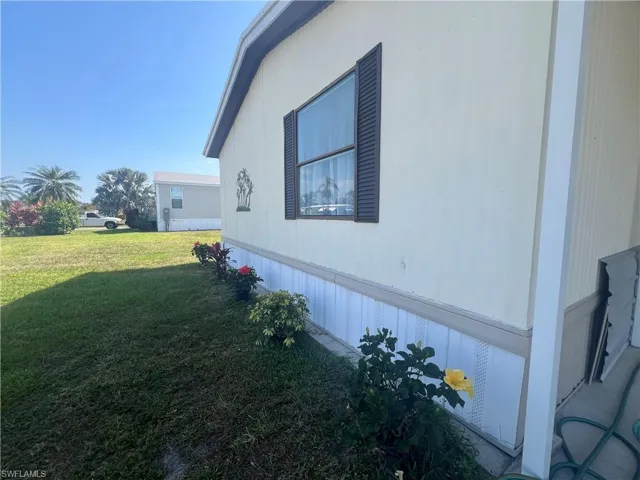 573  Cape Florida  LN, Naples, FL 34104