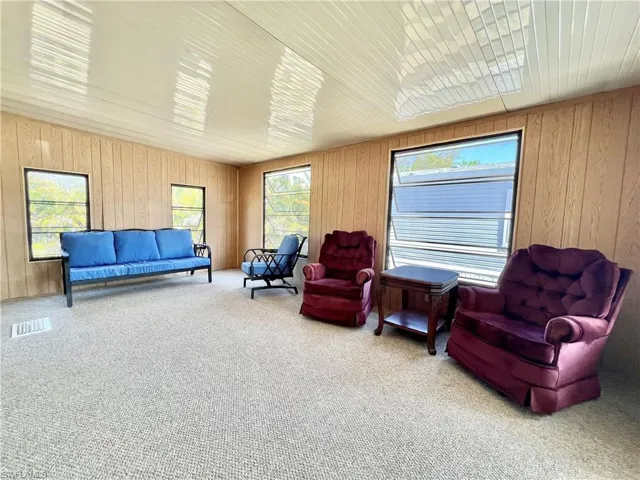 573  Cape Florida  LN, Naples, FL 34104