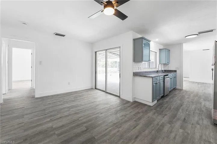 10300  Mc Gregor  BLVD, Fort Myers, FL 33919