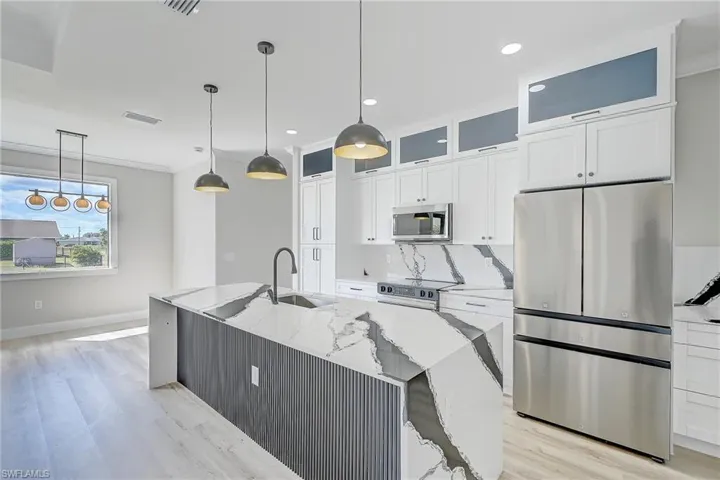 1019 Cedartree Ave, Lehigh Acres, Florida 33971