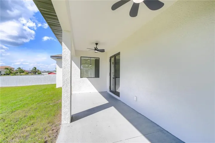 1019 Cedartree Ave, Lehigh Acres, Florida 33971