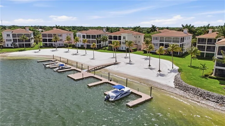 Bellini Docks and Bellini PRivate Beach