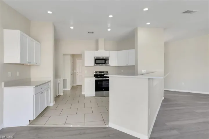 514  Moon  ST, Port Charlotte, FL 33954
