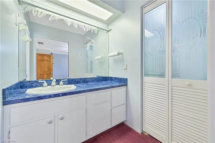Master Suite #2 Bathroom