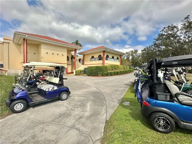 Golf Pro Garage and Shop
