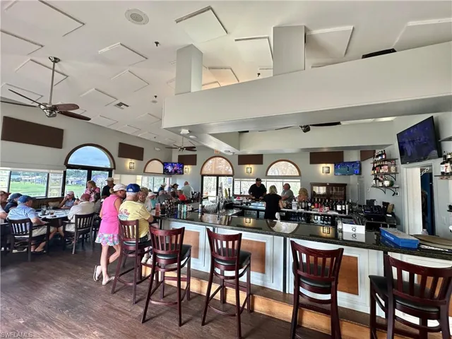 Lakehouse Snack/Golf Bar