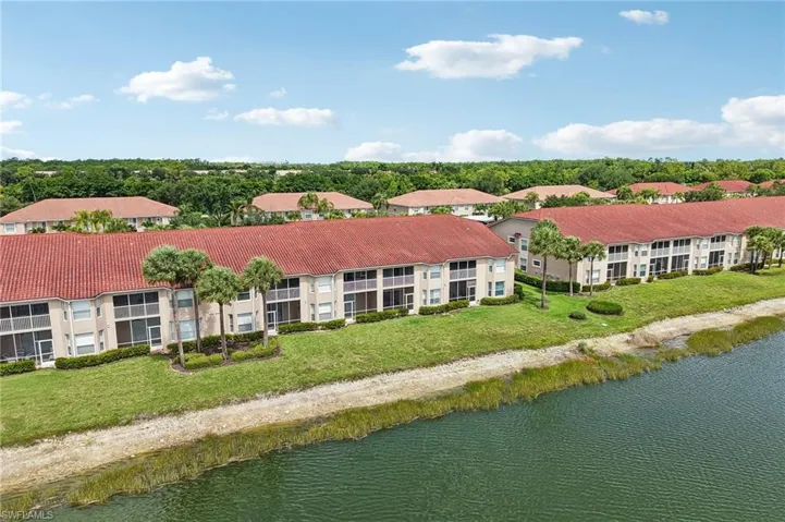 2810 Cypress Trace Cir 2112, Naples, Florida 34119