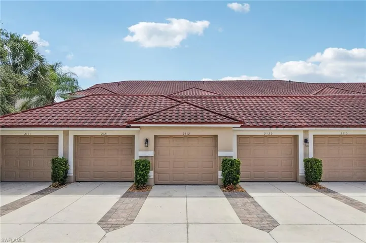 2810 Cypress Trace Cir 2112, Naples, Florida 34119
