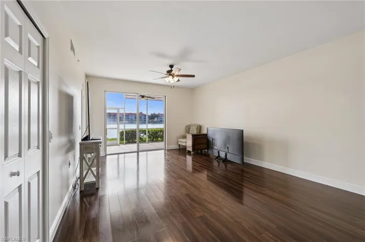 2810 Cypress Trace Cir 2112, Naples, Florida 34119