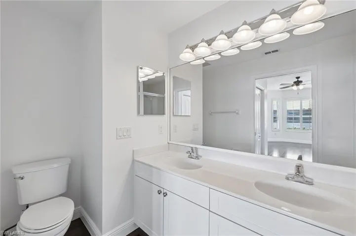 2810 Cypress Trace Cir 2112, Naples, Florida 34119