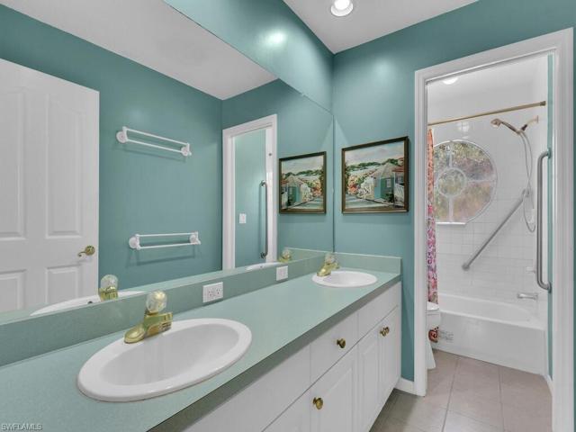 Guest Bath - Second Floor