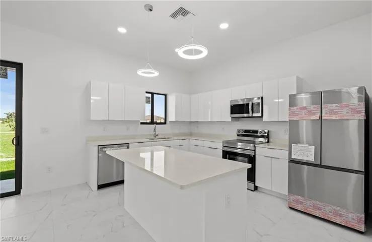 4105 Nw 38th Ter, Cape Coral, Florida 33993