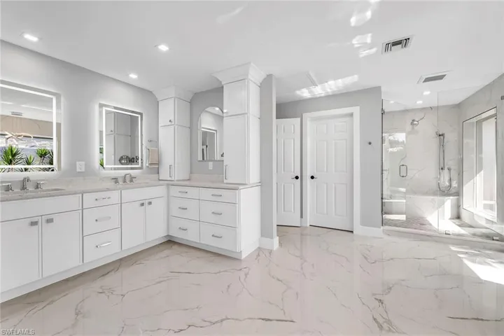 1276 Treasure Ct, Marco Island, Florida 34145