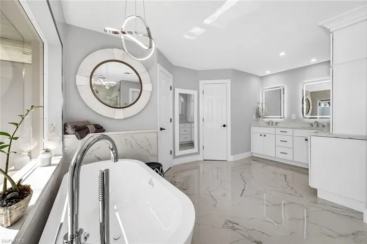 1276 Treasure Ct, Marco Island, Florida 34145