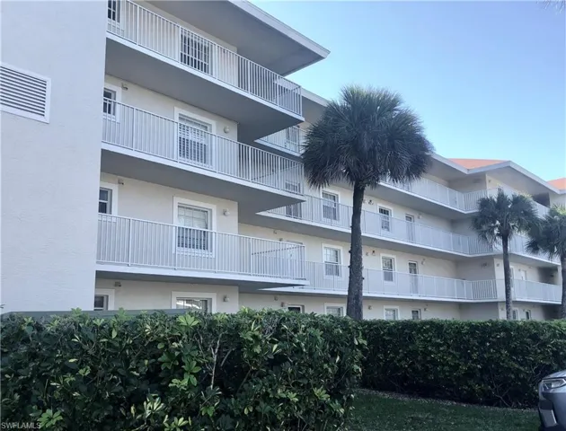 441 Quail Forest BLVD # A403, NAPLES FL 34105