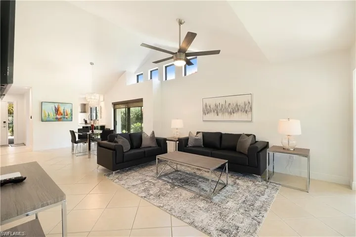 845  Reef Point  CIR, Naples, FL 34108