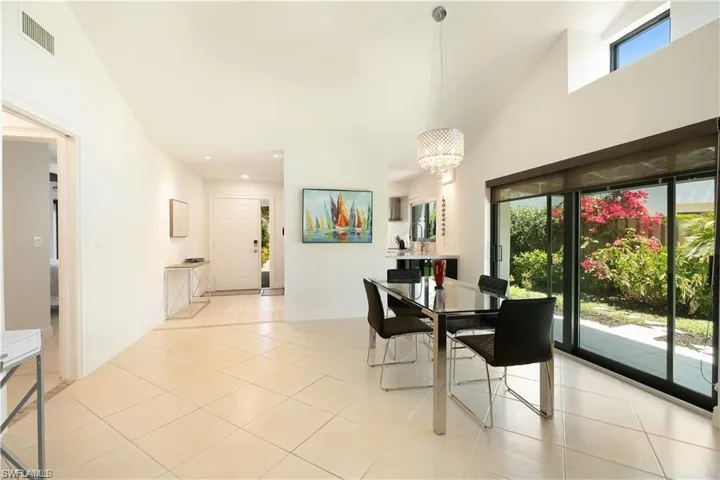 845  Reef Point  CIR, Naples, FL 34108