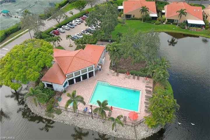 845  Reef Point  CIR, Naples, FL 34108