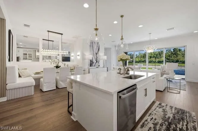 2872 Bloomfield Way, Naples, Florida 34112