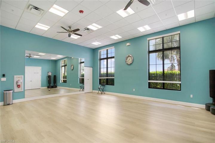 1598  Parnell  CT, Naples, FL 34113