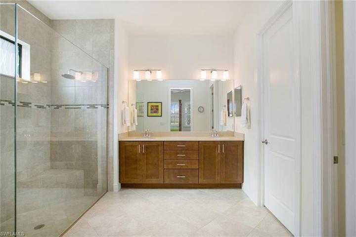 1598  Parnell  CT, Naples, FL 34113